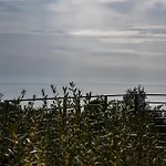 - Vista Mare Con Letto A Castello Lejlighed *