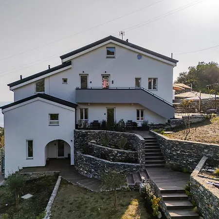 Apartment - Vista Mare Con Letto A Castello Rapallo