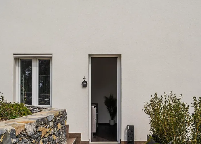 - Vista Mare Con Letto A Castello Apartment *